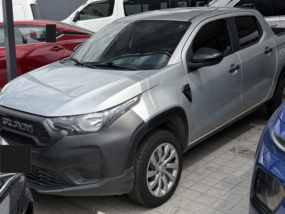 Ram 700 gris plata